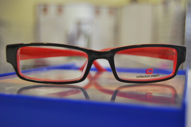 opticien-AUVARE-min_view-sight-lens-frame-optics-spectacles-1141012-pxhere.com